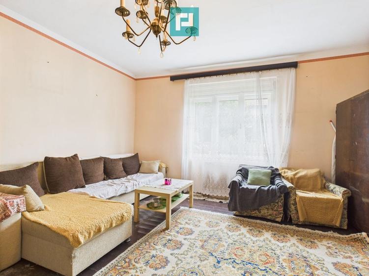 Casă individuală cu 3 camere cu Teren 240 Mp în Pârneava