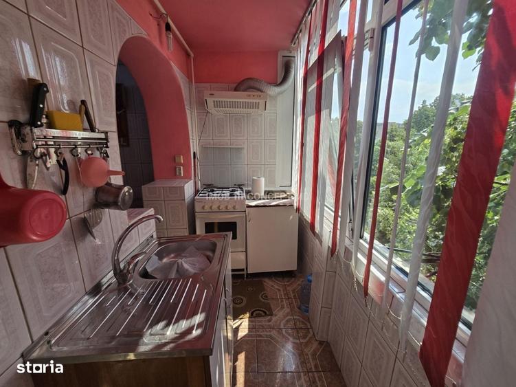 Apartament cu 2 camere decomandat în Vest