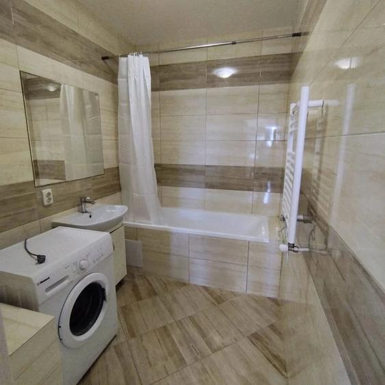 Apartament cu 2 camere decomandat în Drumul Sării