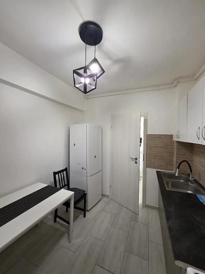 Apartament cu 2 camere decomandat în Dobroești