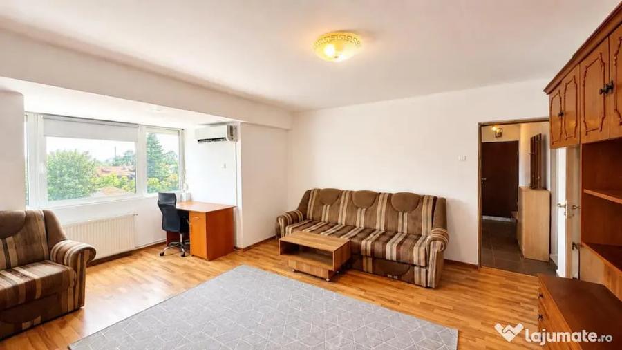 Apartament cu 2 camere semidecomandat în Eroii Revoluției