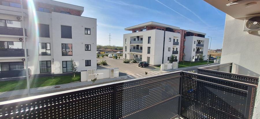 Apartament cu 2 camere decomandat în Torontalului