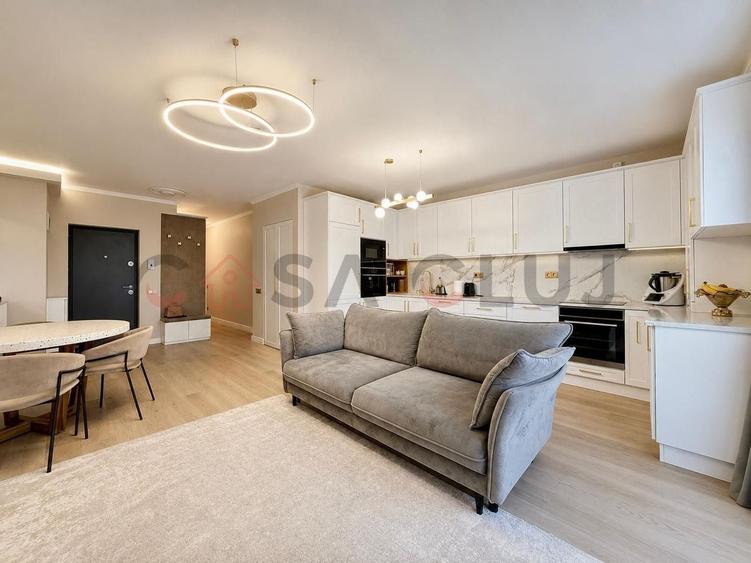 Apartament cu 4 camere semidecomandat, mobilat în Borhanci