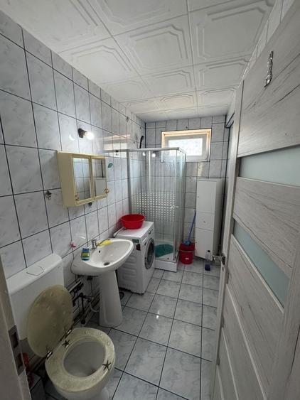 Apartament cu 2 camere decomandat în Cedonia