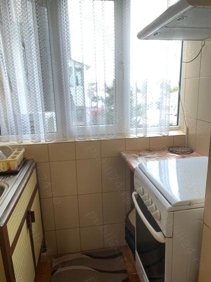 Apartament cu 3 camere decomandat în Caracal