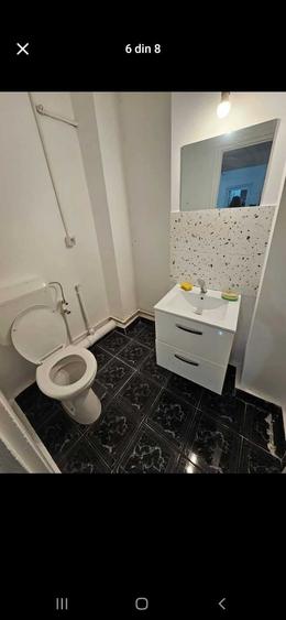 Apartament cu 4 camere decomandat în Eremia