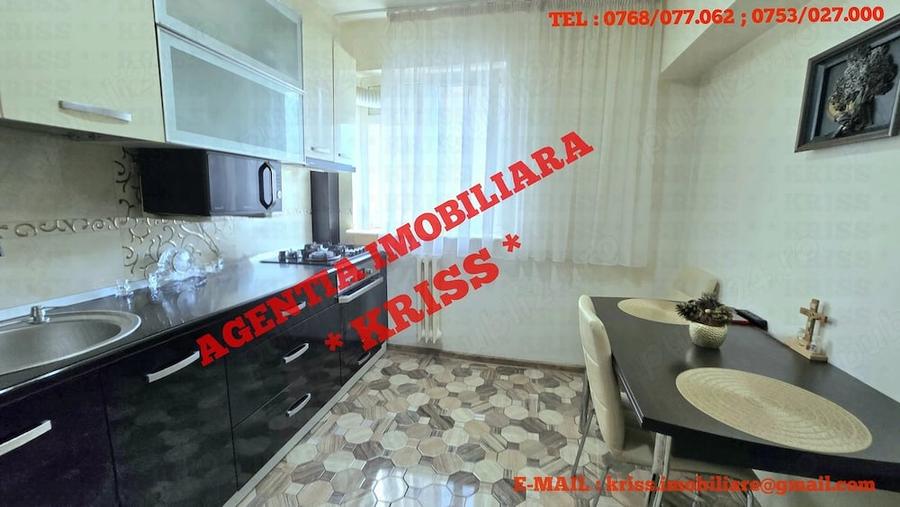 Apartament cu 3 camere decomandat în Exercițiu
