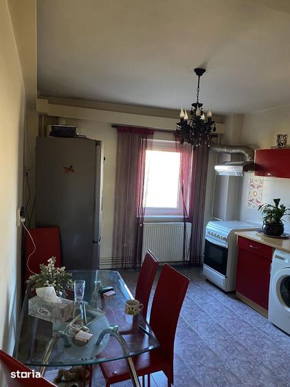Apartament cu 2 camere decomandat în Exterior Vest