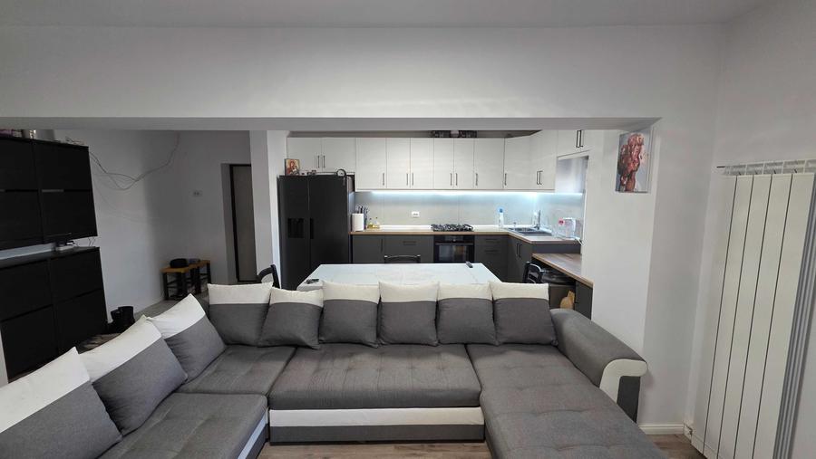 Apartament cu 3 camere în Central