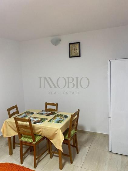 Apartament cu 3 camere decomandat în Panduri