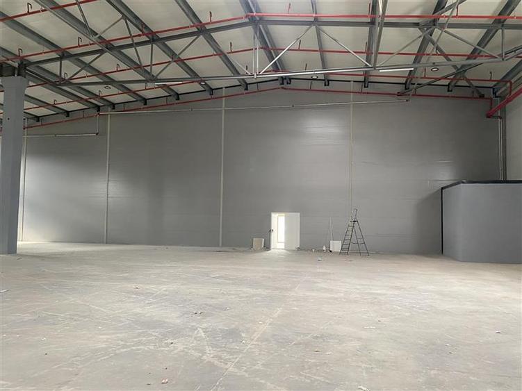 Spațiu industrial, de 4,260 mp, în Central
