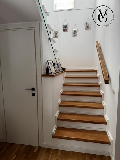 Casă individuală cu 5 camere cu Teren 400 Mp în Corbeanca