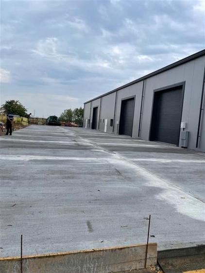 Spațiu industrial, de 850 mp, în Central
