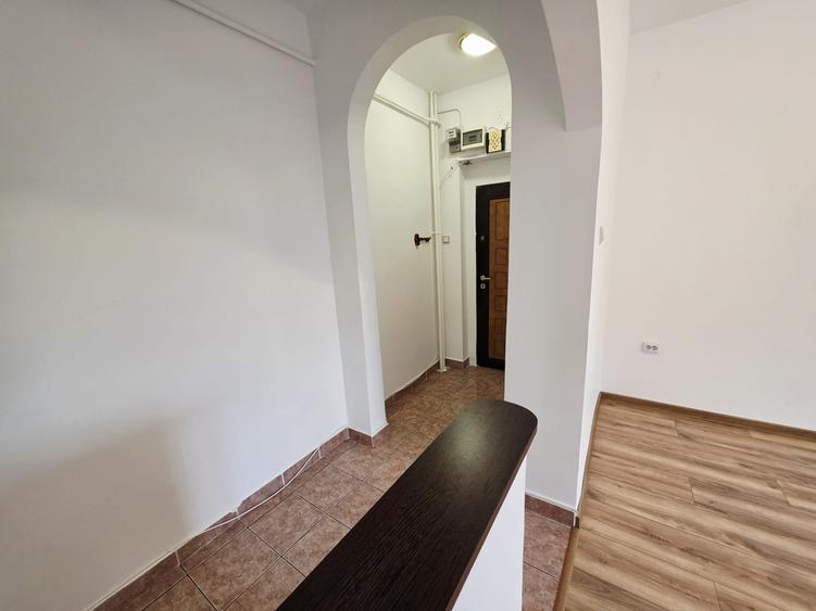 Apartament cu 2 camere decomandat în Sud
