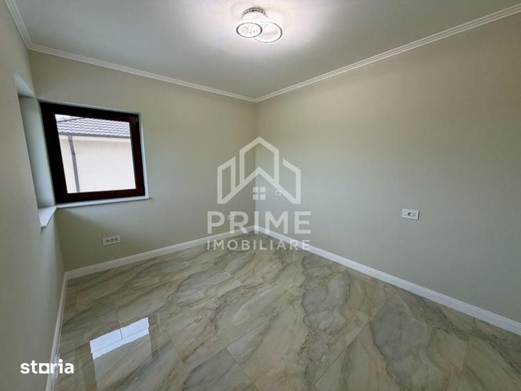 Casă cu 4 camere cu Teren 470 Mp în Micești