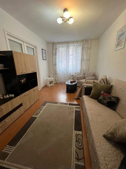Apartament cu 2 camere semidecomandat în Moroasa 1