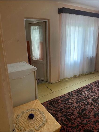 Garsonieră decomandată, mobilată în Debarcader
