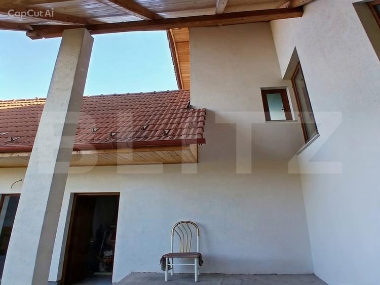 Casă individuală cu 5 camere cu Canalizare în Reghin