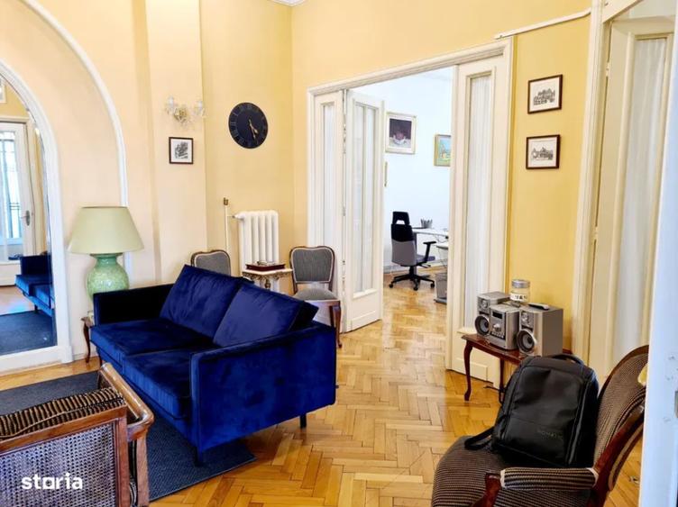 Apartament cu 5 camere în P-ța Unirii
