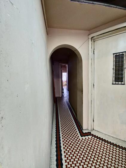Apartament cu 4 camere decomandat în Universitate