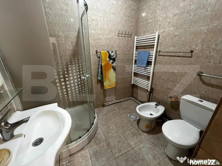 Casă cu 5 camere cu Teren 980 Mp în Someșeni