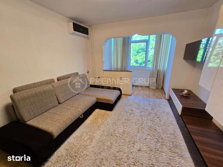 Apartament cu 2 camere semidecomandat în Podu Roș