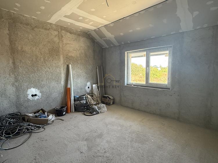 Casă individuală cu 5 camere cu Teren 382 Mp în Ciorogârla