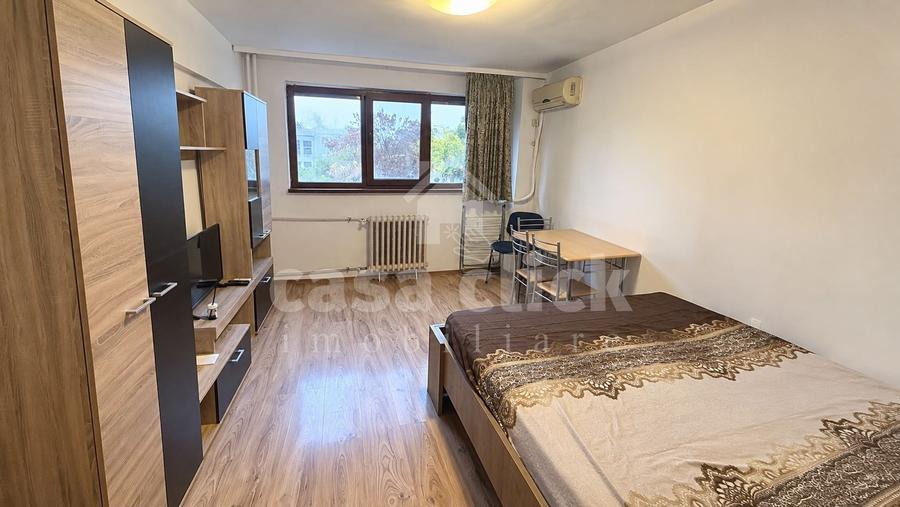 Garsonieră în Micro 21