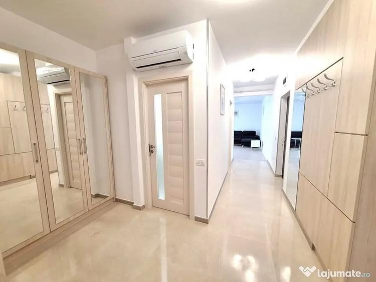 Apartament cu 4 camere decomandat în Craiovei