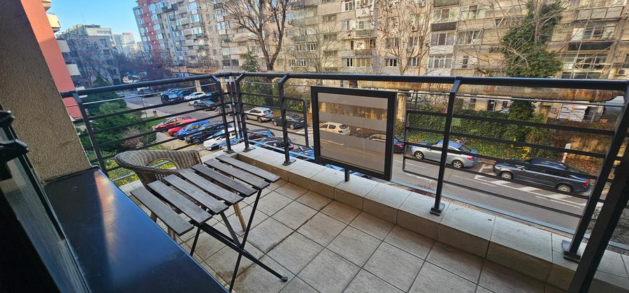 Apartament cu 2 camere decomandat în Barbu Văcărescu