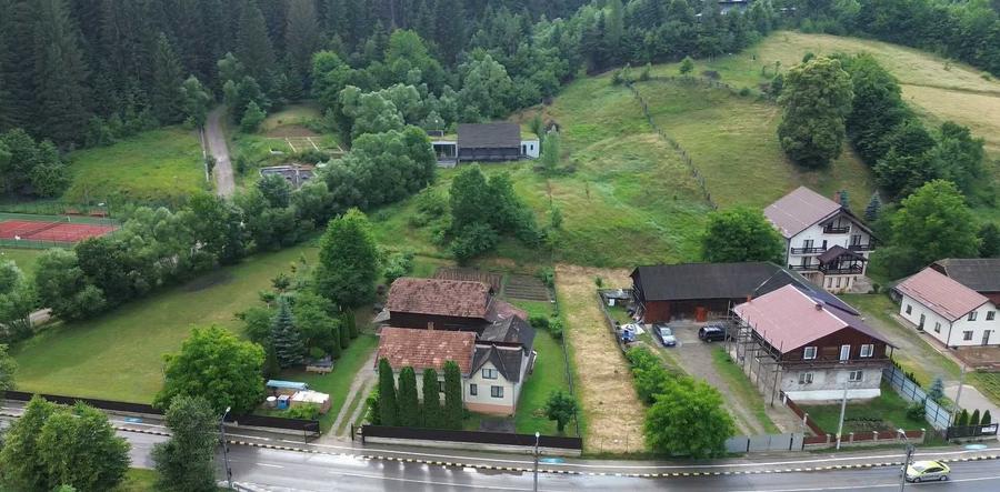 Teren de 8300 mp, în Voroneț