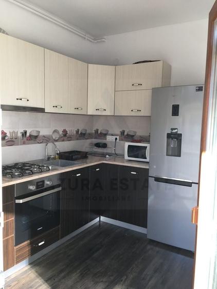 Apartament cu 3 camere decomandat, mobilat în Exterior Vest