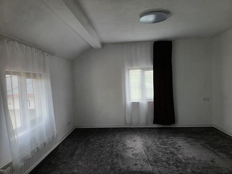 Casă cu 3 camere în Cepari