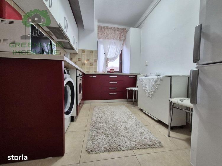 Apartament cu 2 camere decomandat în Podu Roș