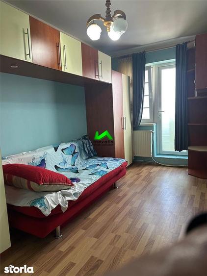 Apartament cu 3 camere decomandat, mobilat în Terezian