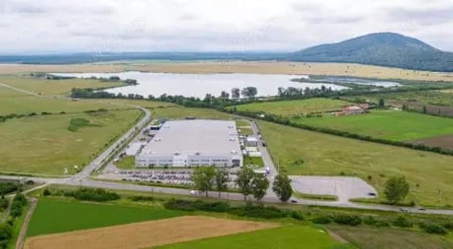 Spațiu comercial, de 22,482 mp, în Nord