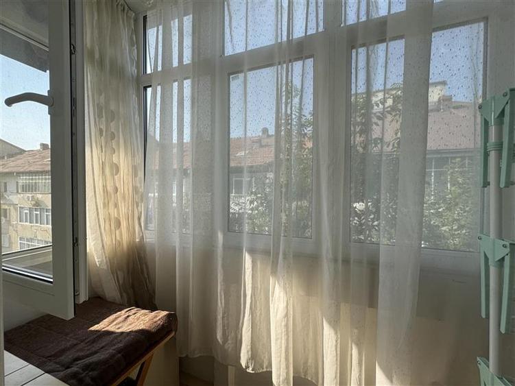 Apartament cu 3 camere decomandat, mobilat în Lunca Cetățuii