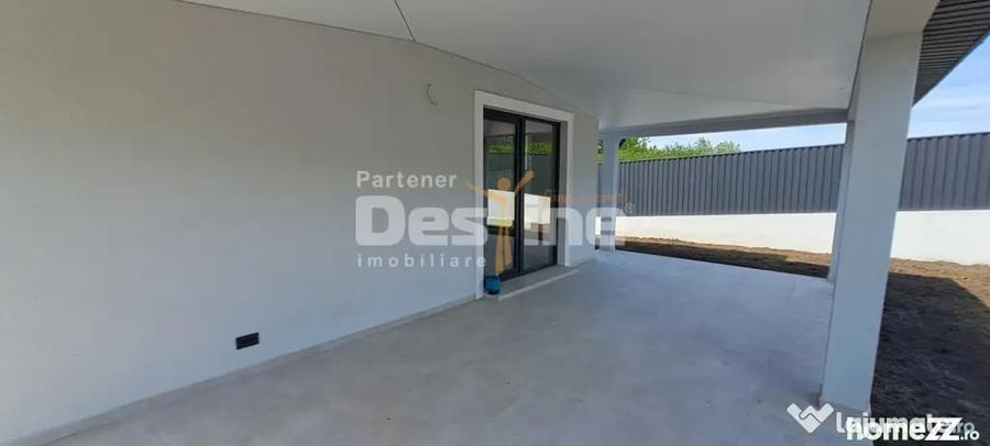Casă cu 4 camere cu Teren 500 Mp în Vișani