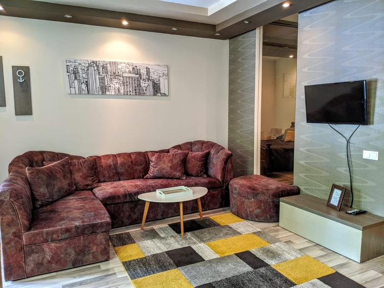 Apartament cu 2 camere semidecomandat în Plopilor