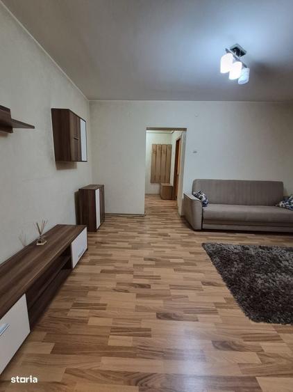Apartament semidecomandat , parter, Calea Bucuresti-Piata de Flori - 2