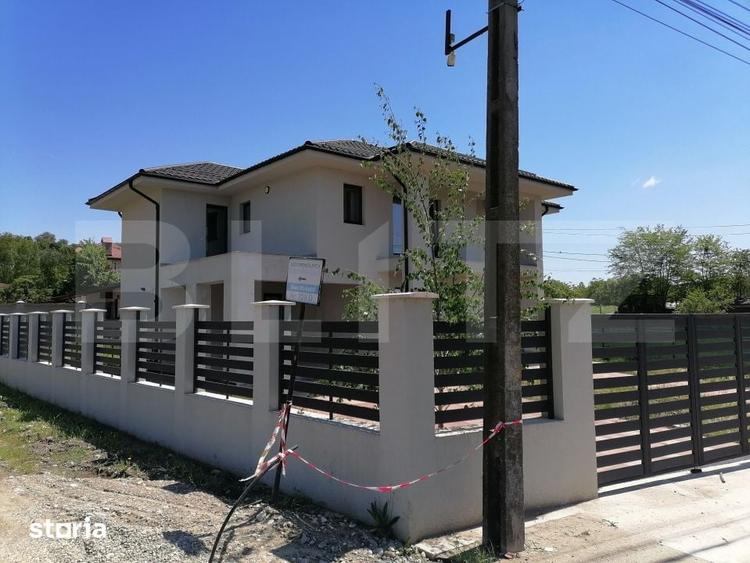 Casă cu 6 camere cu Teren 488 Mp în Răzvad