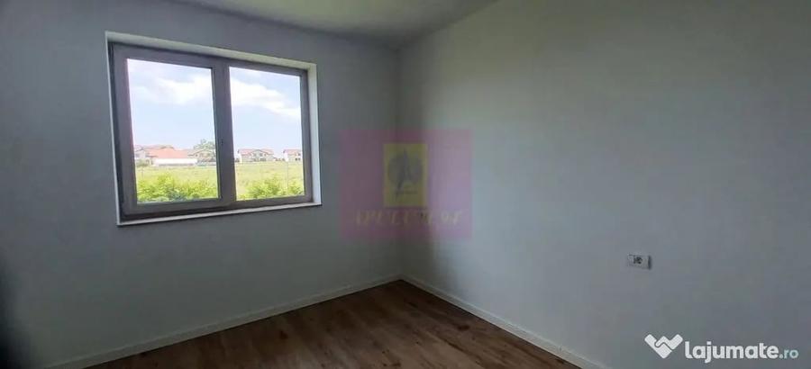 Casă cu 4 camere cu Teren 514 Mp în Gulia