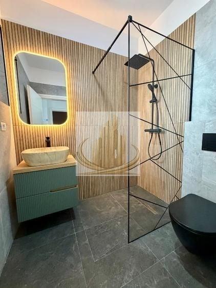 Duplex cu 5 camere cu Canalizare în Moșnița Nouă