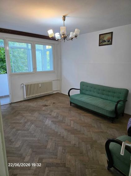 Apartament cu 2 camere decomandat în Drumul Taberei