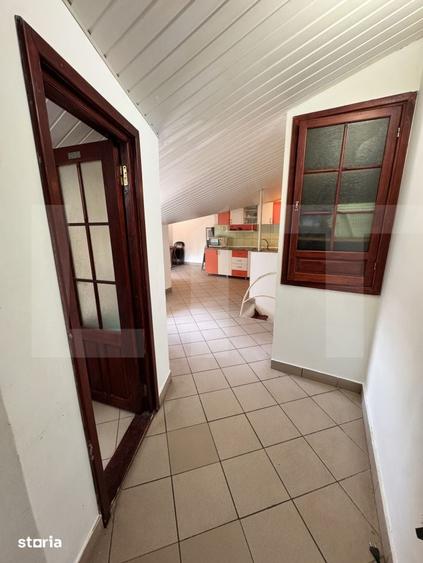 Apartament cu 3 camere semidecomandat în Central