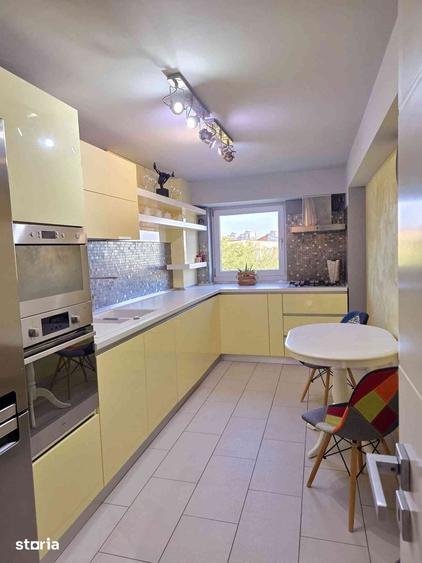 Apartament cu 3 camere în Ultracentral