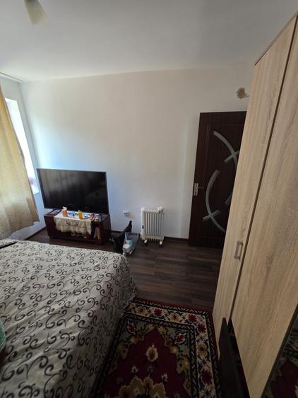 Apartament de vanzare - 3