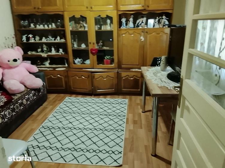 Casa, teren ?i anexe de vanzare in apropiere de Campina - 3