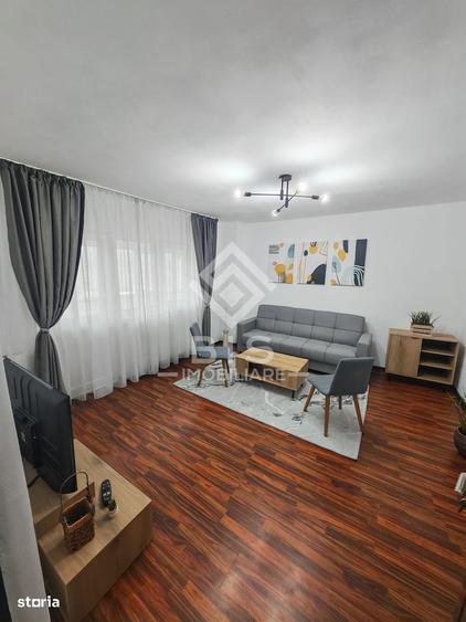 Apartament cu 2 camere decomandat în Central