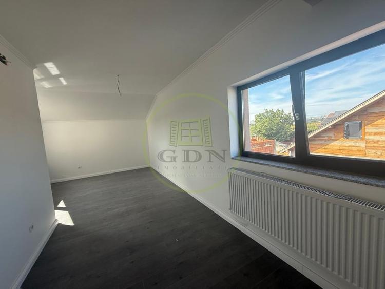 Casă individuală cu 5 camere cu Teren 430 Mp în Malu Mare